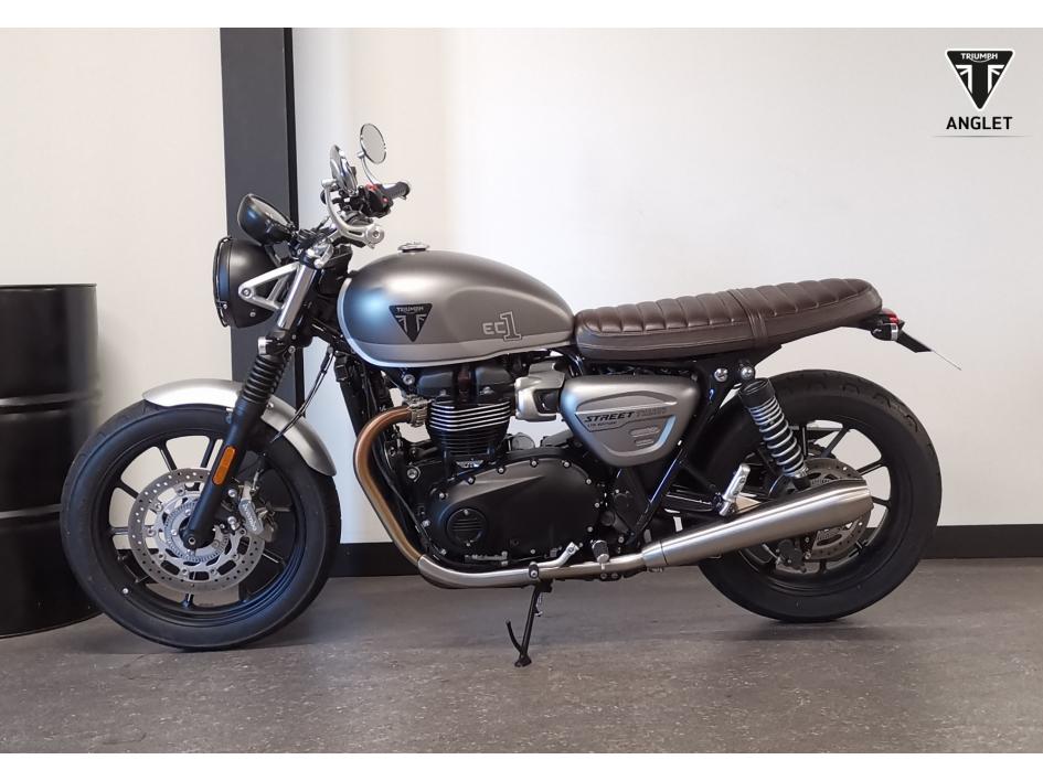 TRIUMPH STREET TWIN 900 EC1 Edition 2022