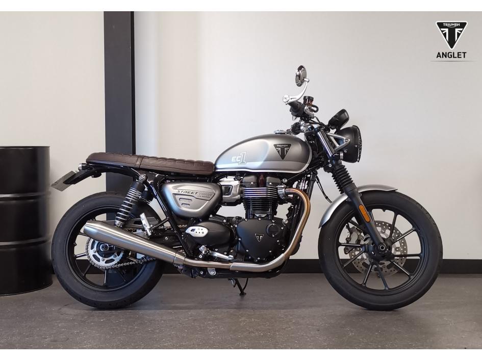 TRIUMPH STREET TWIN 900 EC1 Edition 2022