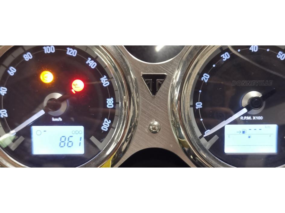 TRIUMPH Bonneville T120 Black 2023