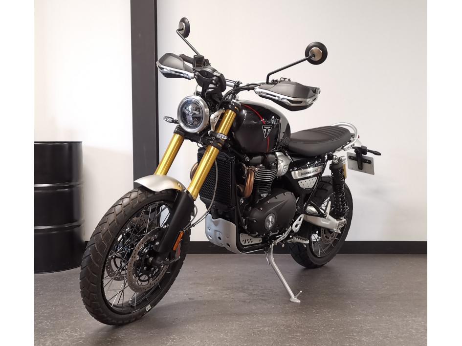 TRIUMPH SCRAMBLER 1200 XE 2025