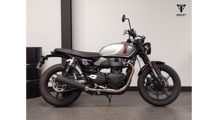 TRIUMPH SPEED TWIN 900