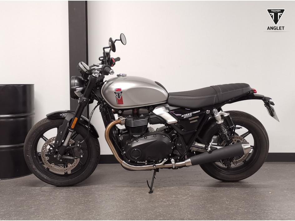TRIUMPH SPEED TWIN 900 2025