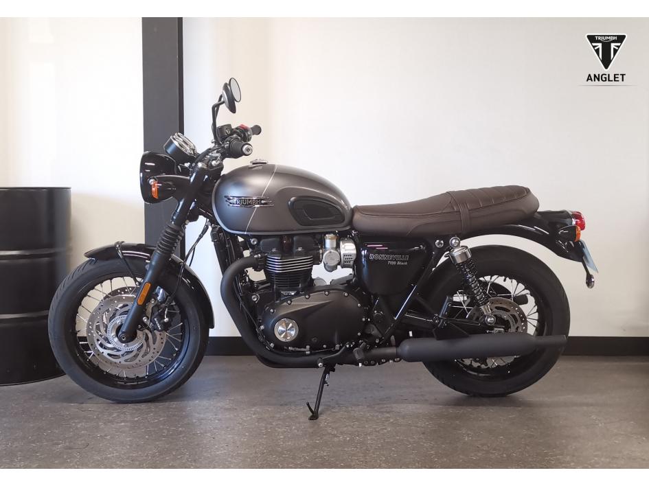 TRIUMPH Bonneville T120 Black