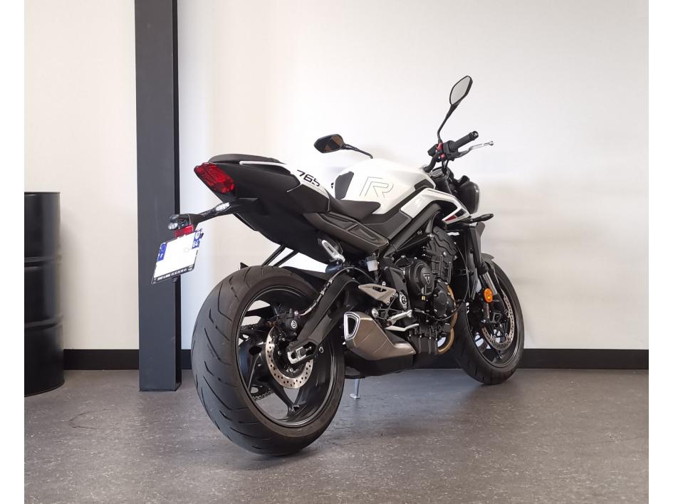 TRIUMPH STREET TRIPLE 765 R 2025